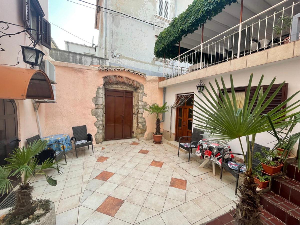 Casa Di Nives Daire Krk Town Dış mekan fotoğraf